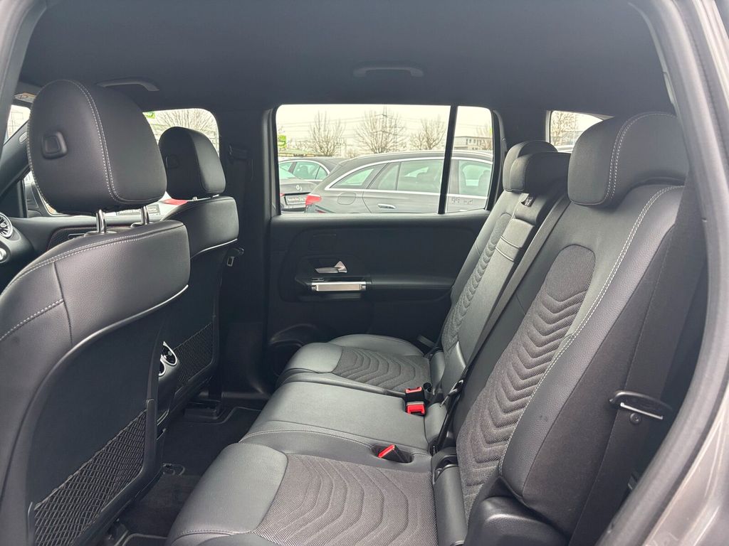 Mercedes-Benz EQB 2024