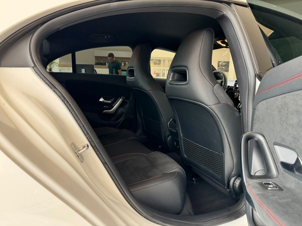 Mercedes-Benz CLA 200 2024