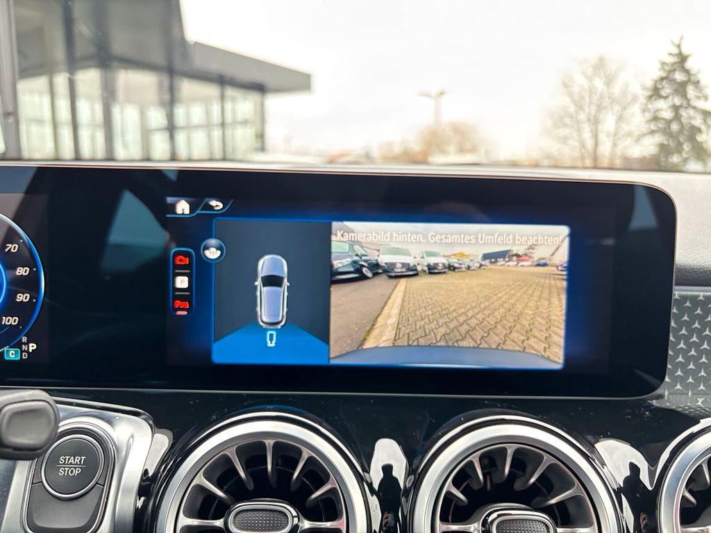 Mercedes-Benz EQB 2024