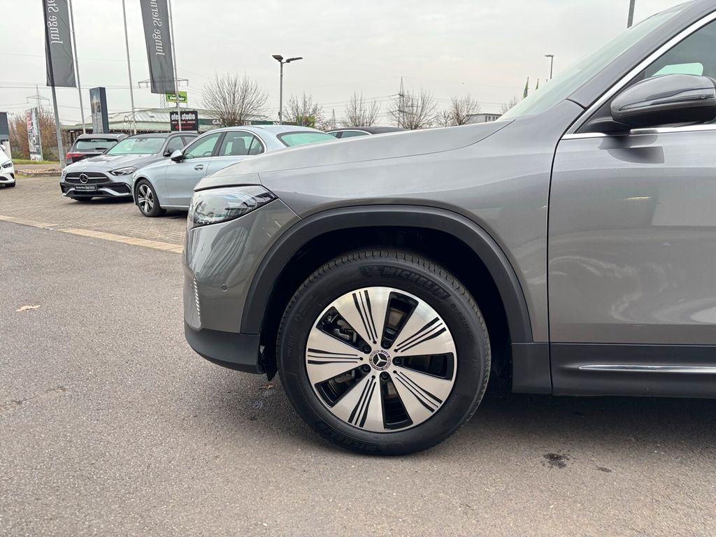 Mercedes-Benz EQB 2024