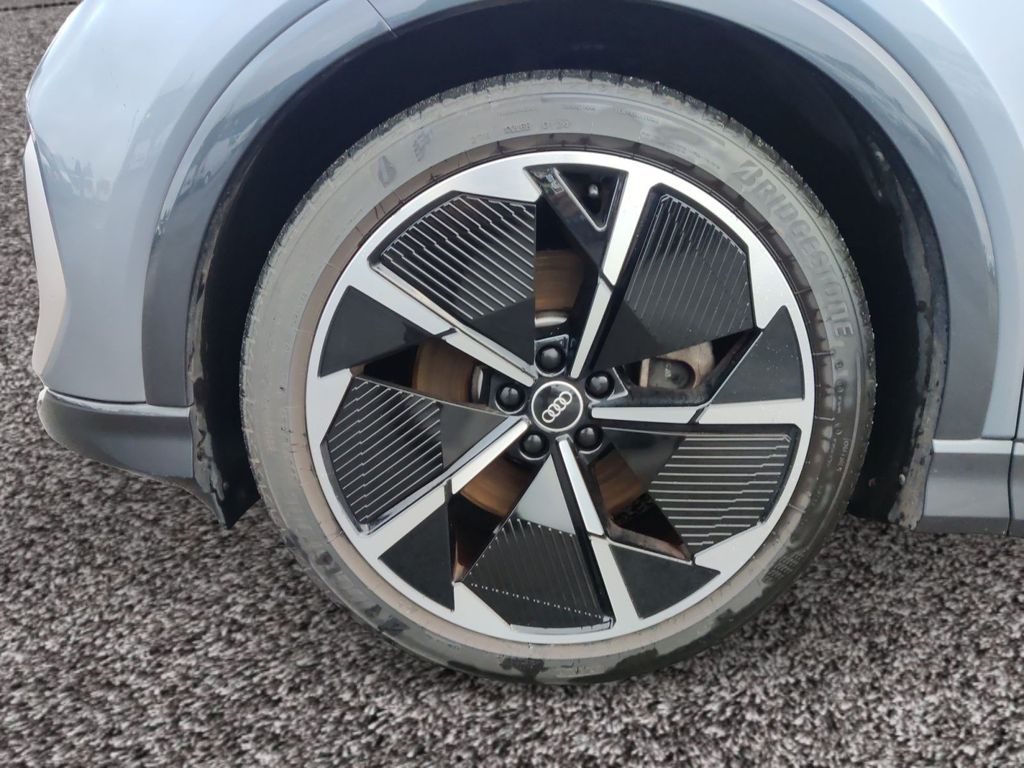 Audi Q4 e-tron 2021