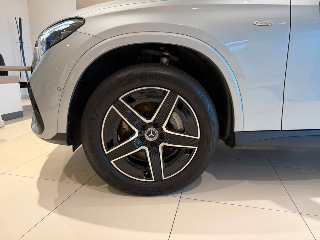 Mercedes-Benz GLC 300 2025