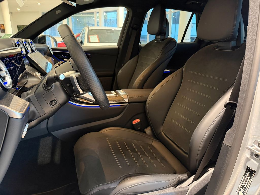 Mercedes-Benz GLC 300 2025