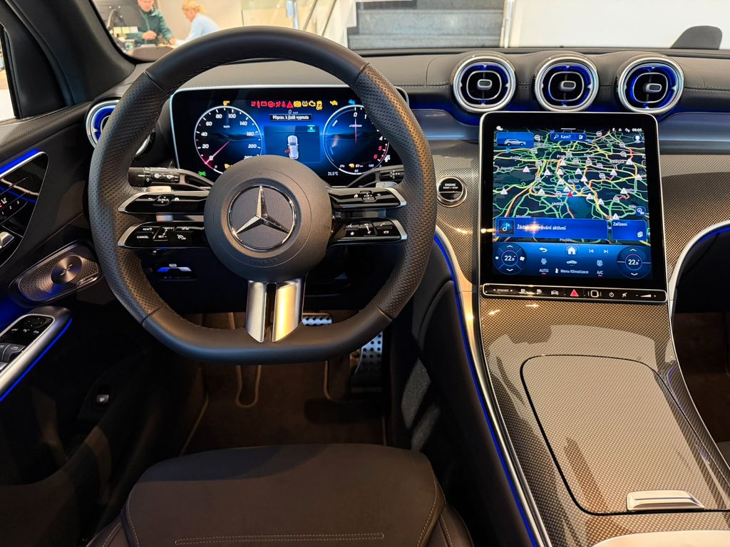 Mercedes-Benz GLC 300 2025