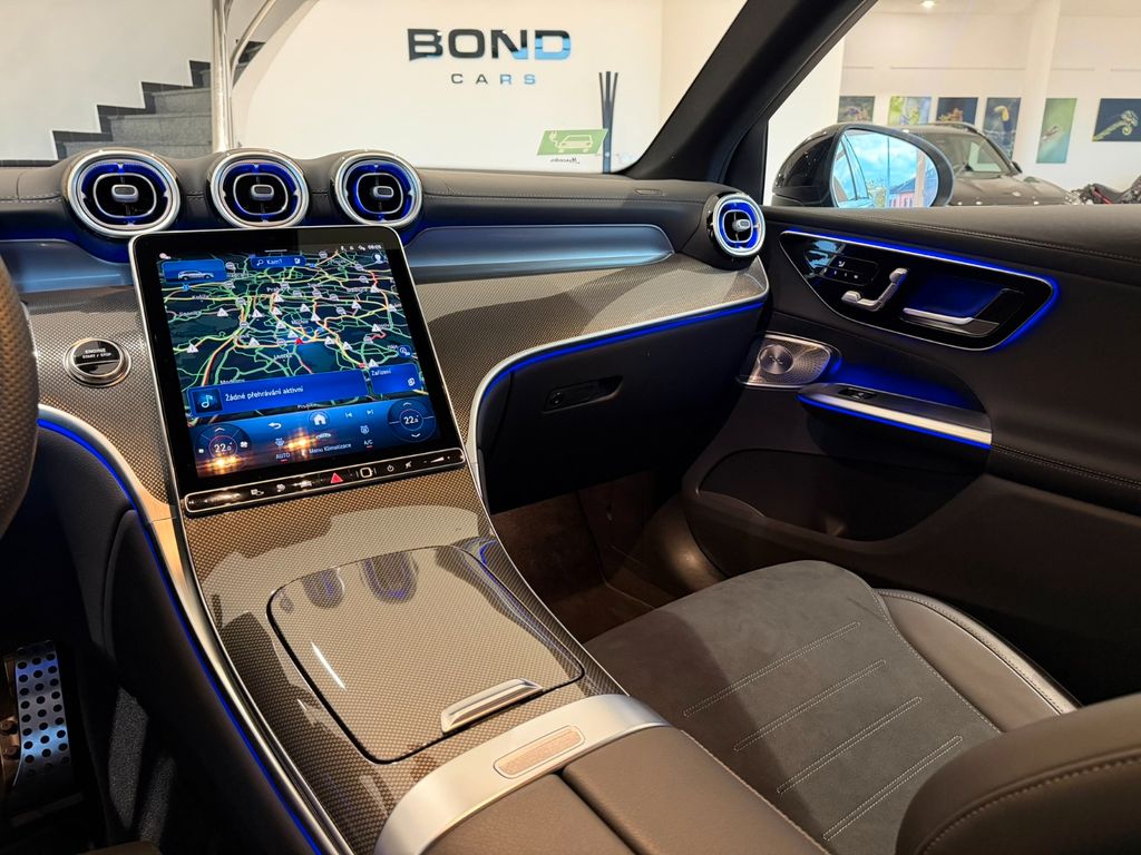 Mercedes-Benz GLC 300 2025