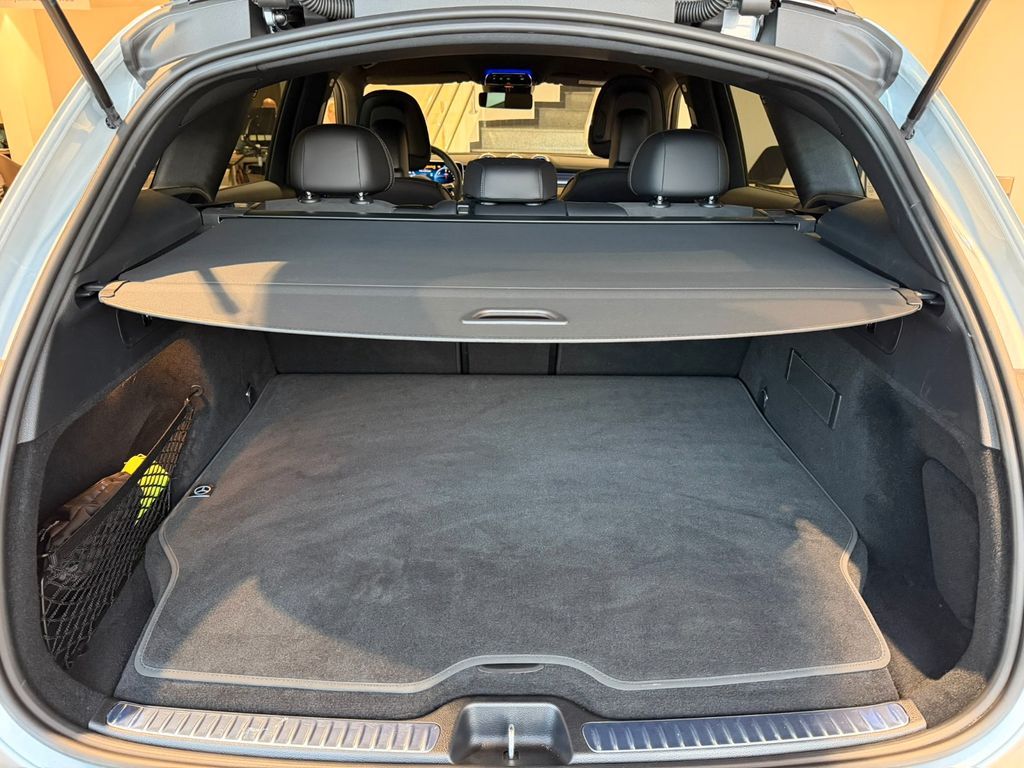 Mercedes-Benz GLC 300 2025