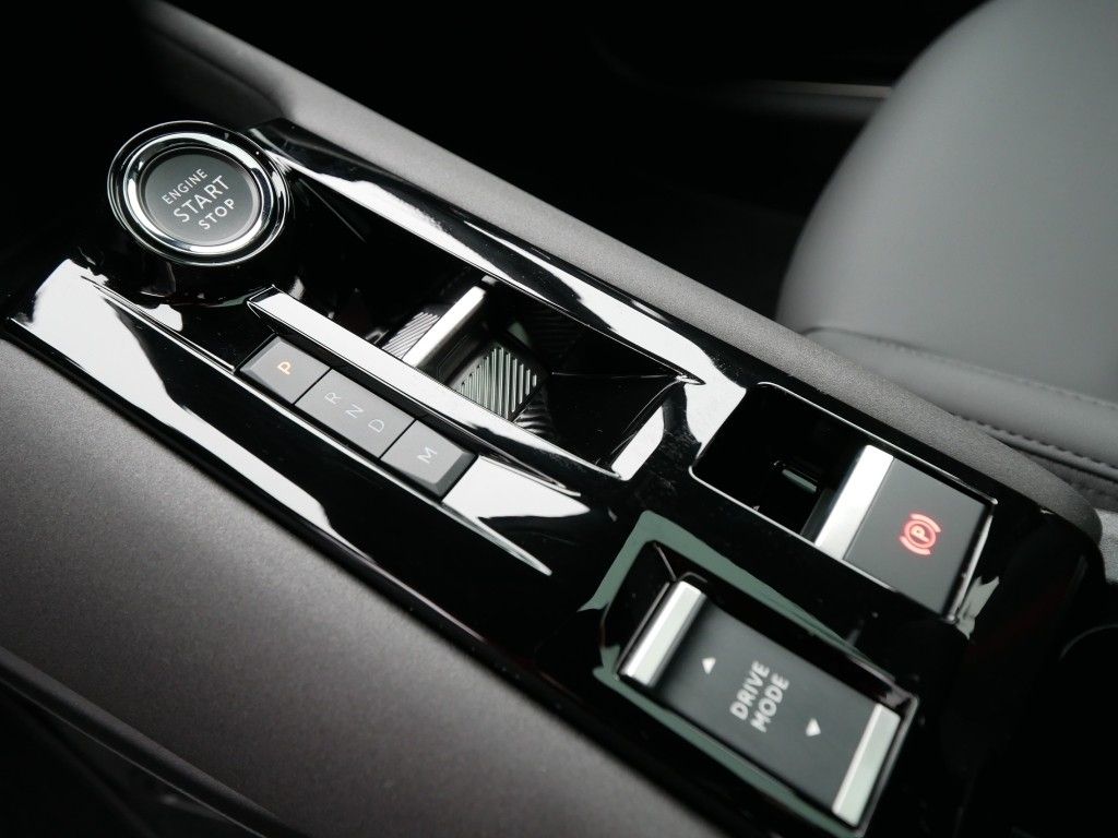 Alfa Romeo Junior 2025