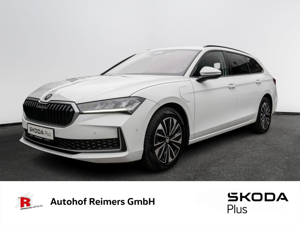 Skoda Superb 2025