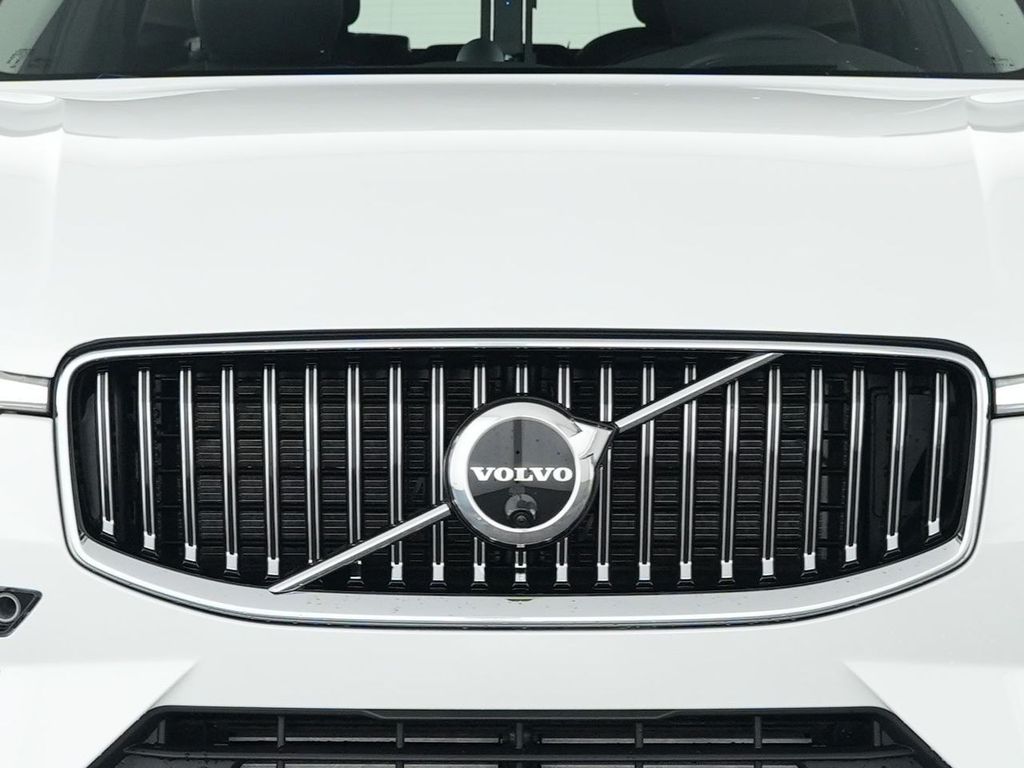Volvo XC60 2025