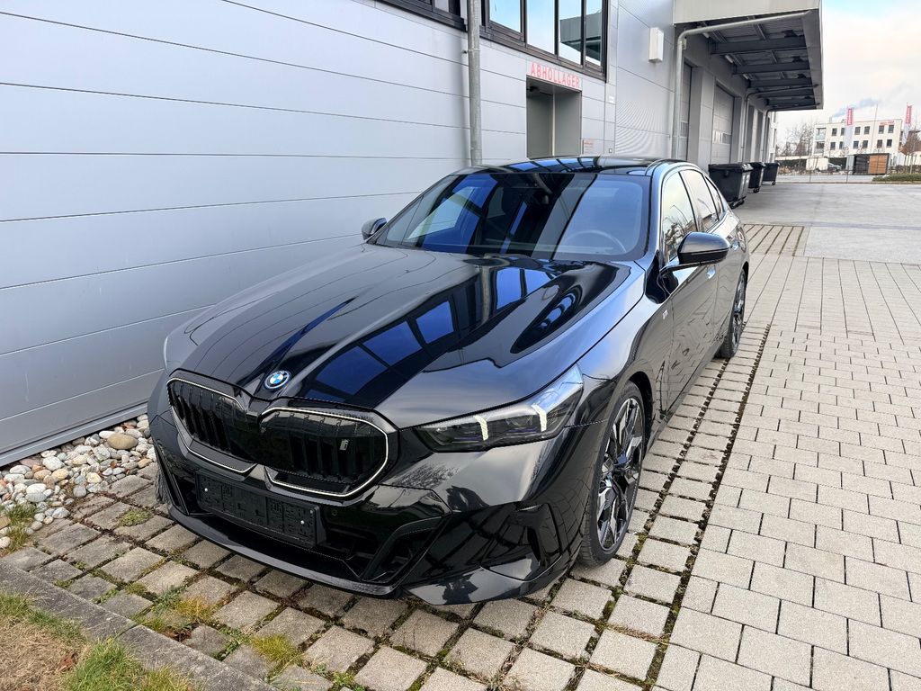 BMW i5 2024