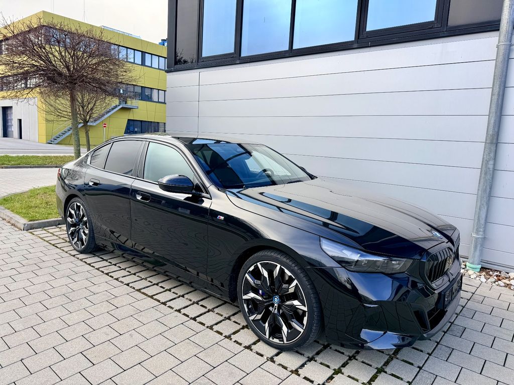 BMW i5 2024