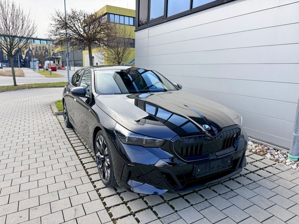 BMW i5 2024