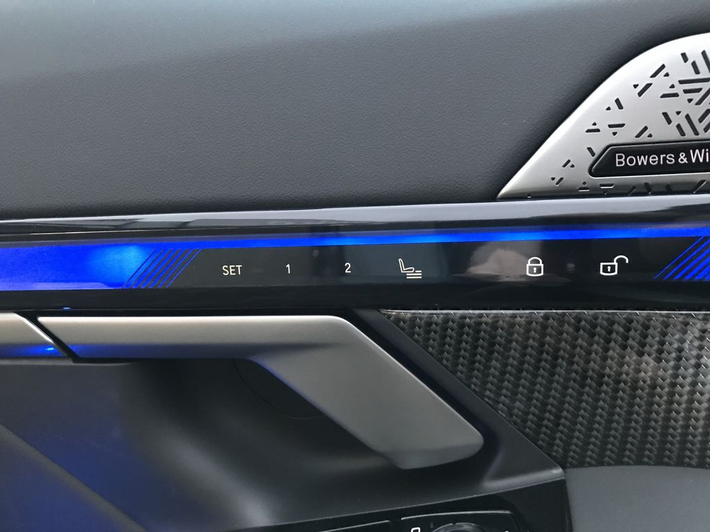 BMW i5 2025