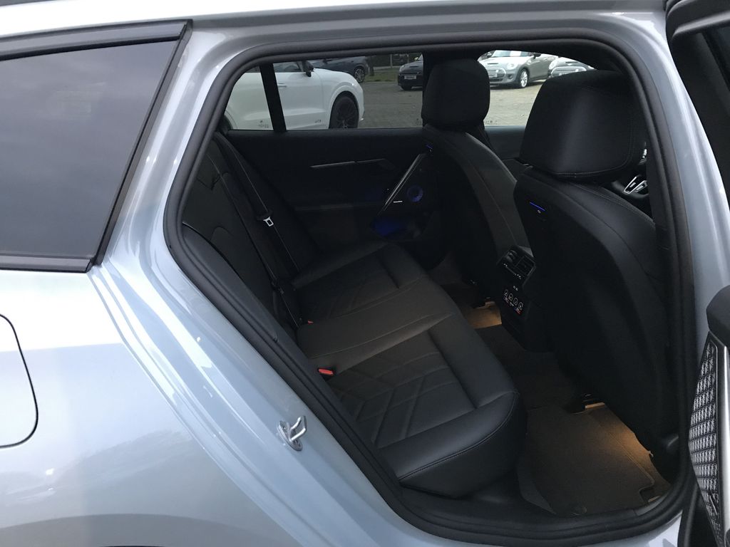 BMW i5 2025