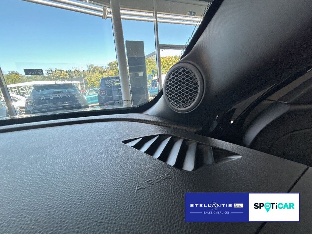 Alfa Romeo Junior 2025