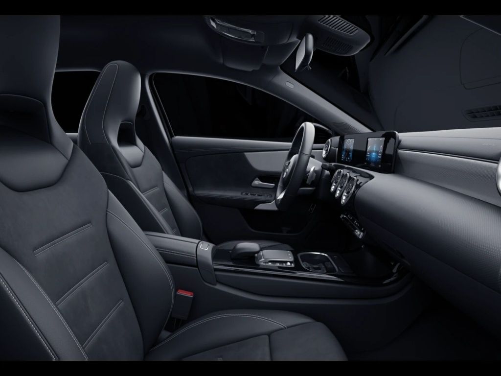 Mercedes-Benz A 250 2021