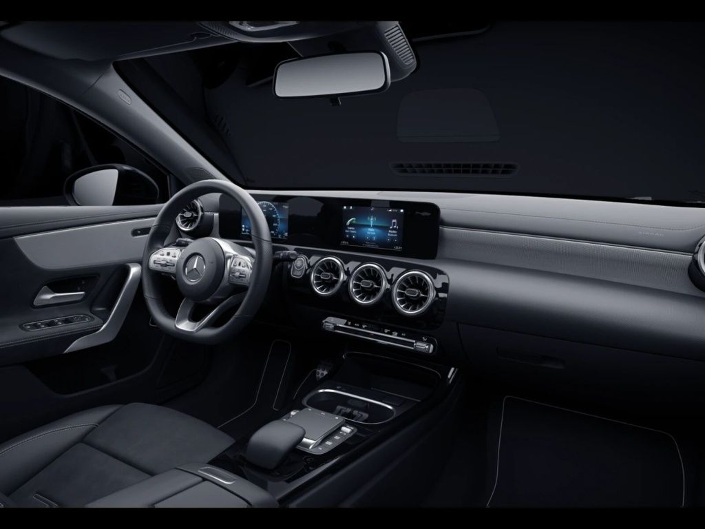 Mercedes-Benz A 250 2021