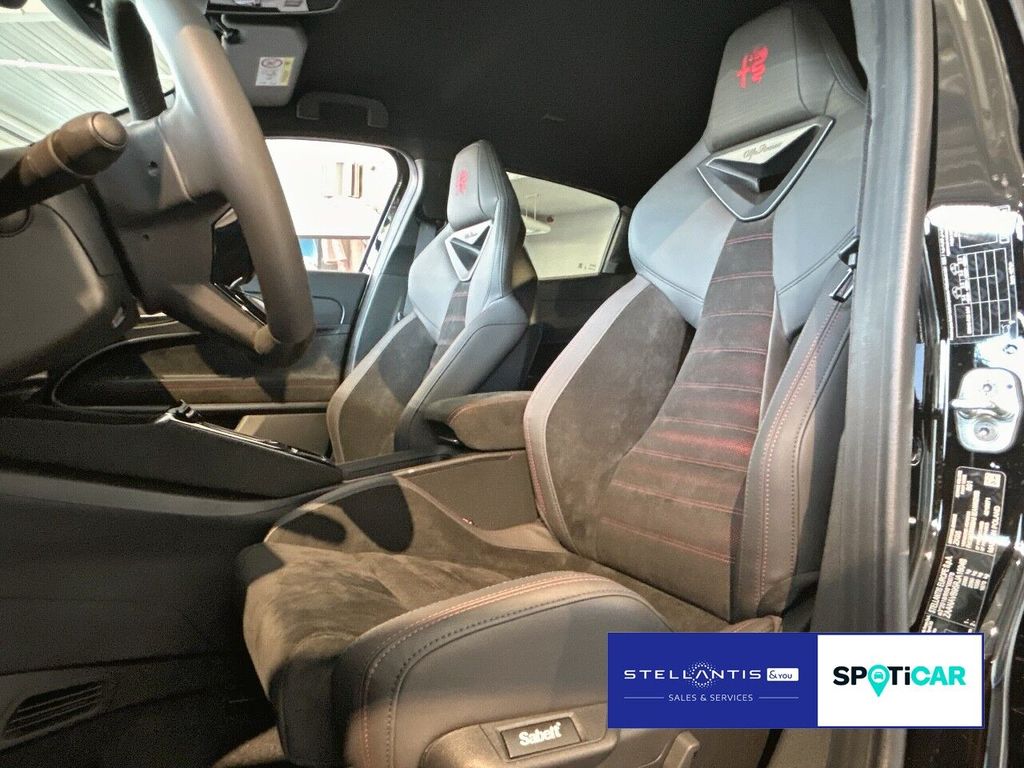 Alfa Romeo Junior 2025