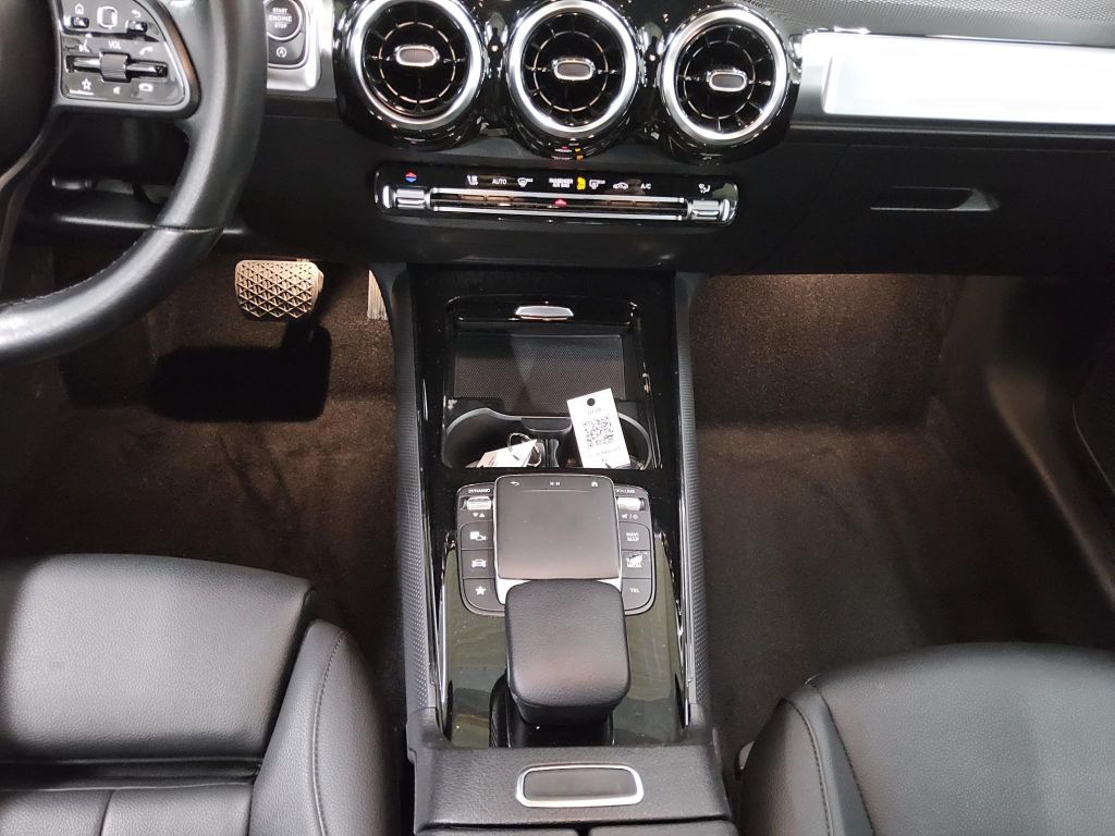 Mercedes-Benz GLB 200 2022