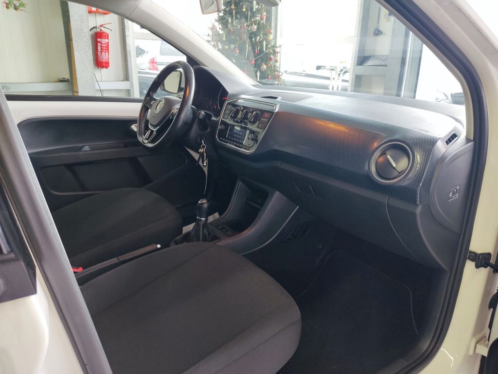 Volkswagen up! 2016