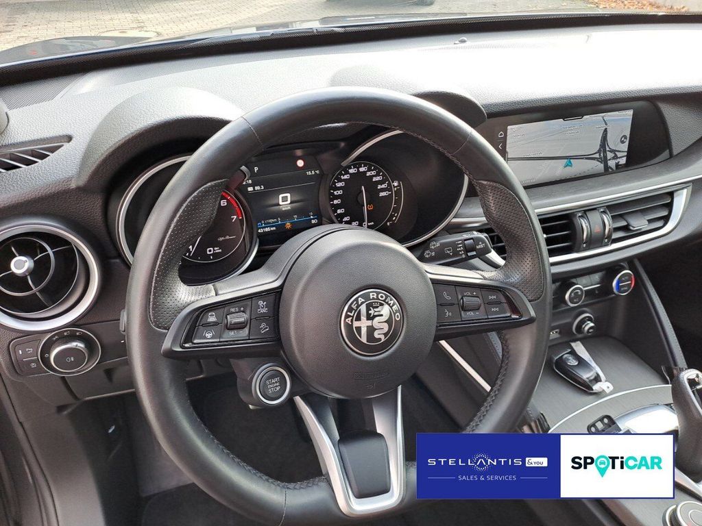 Alfa Romeo Stelvio 2022