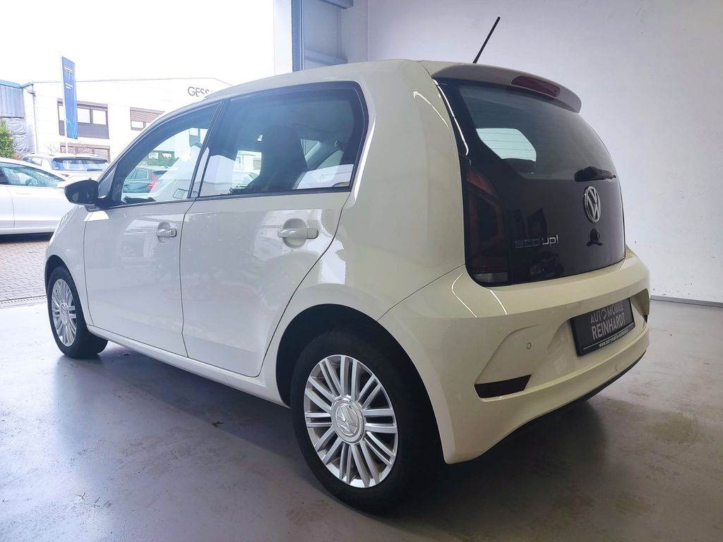 Volkswagen up! 2016
