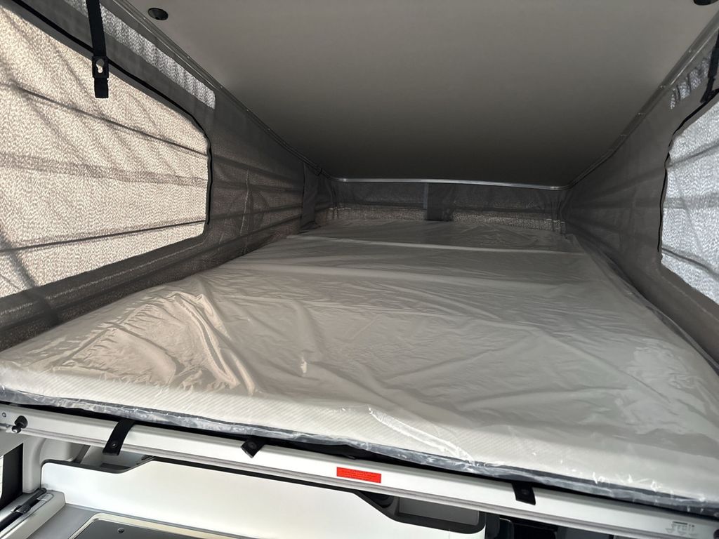 Ford Tourneo Custom 2025