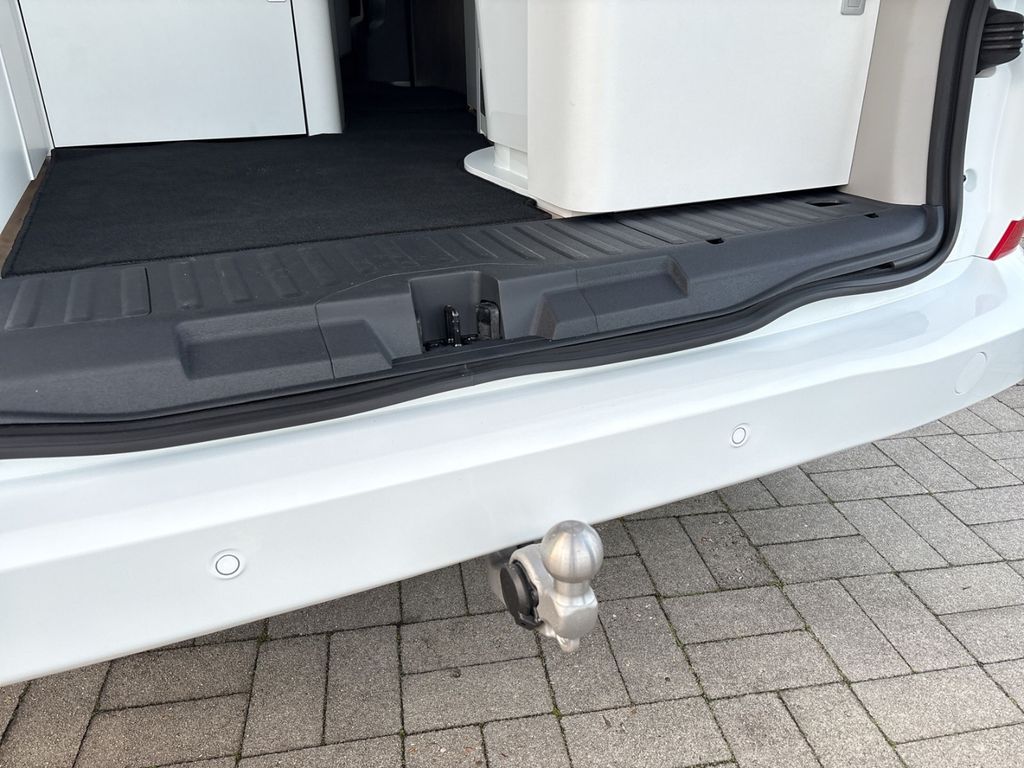 Ford Tourneo Custom 2025