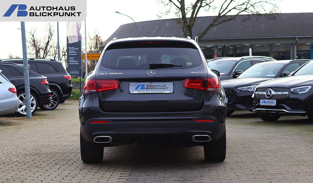 Mercedes-Benz GLC 300 2021