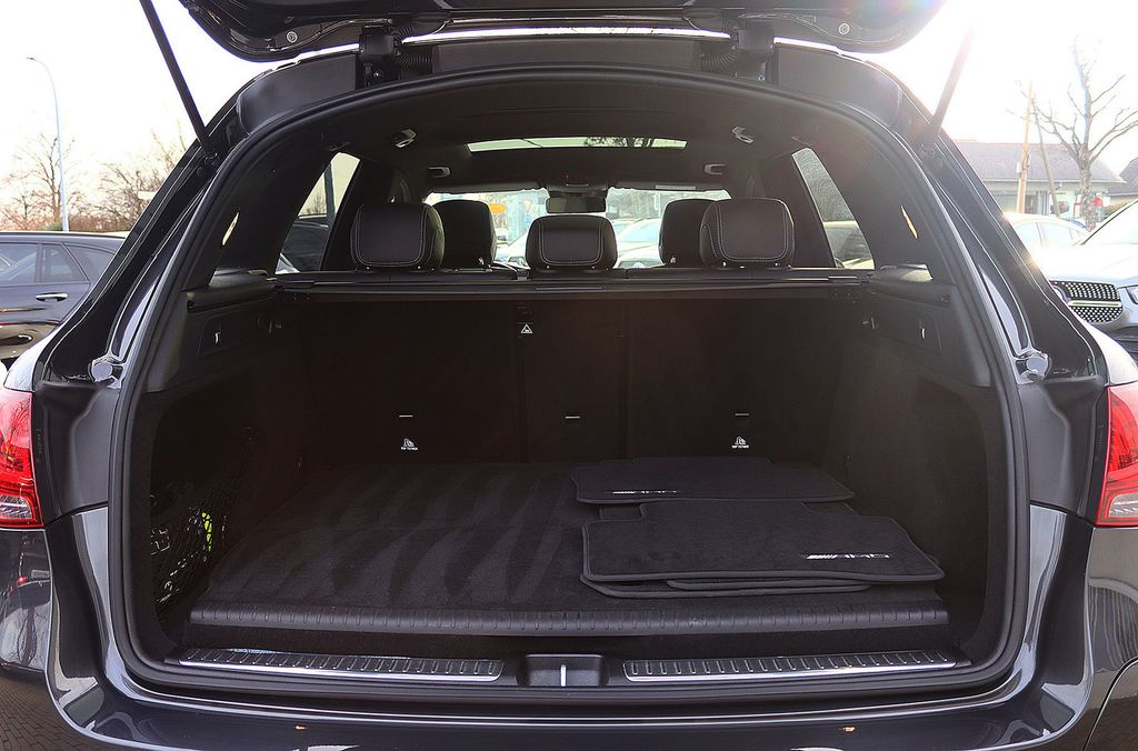 Mercedes-Benz GLC 300 2021