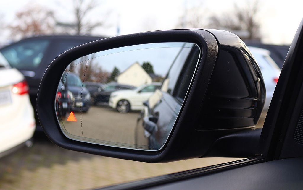 Mercedes-Benz GLC 300 2021