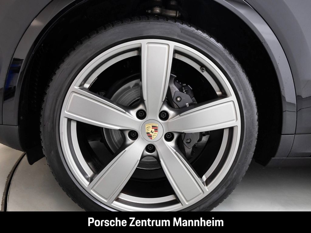 Porsche Cayenne 2022