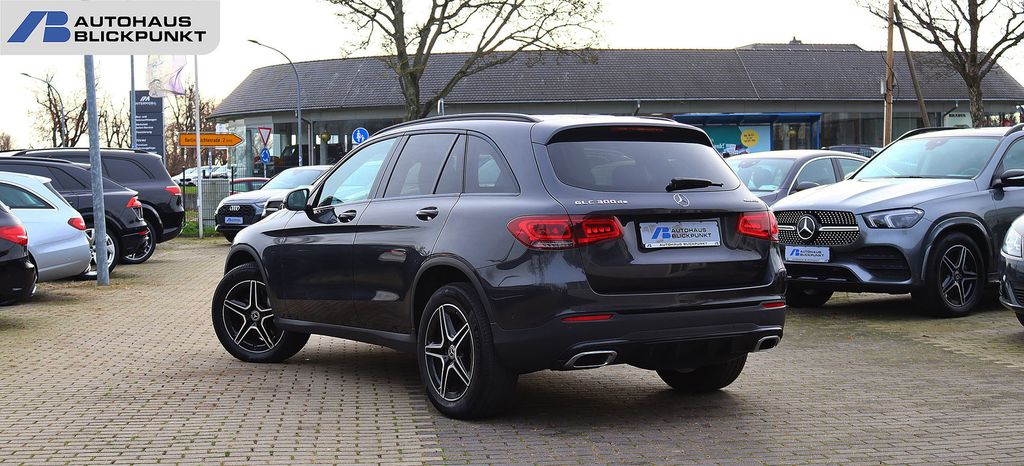 Mercedes-Benz GLC 300 2021