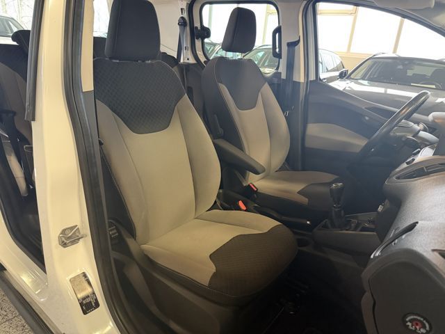 Ford Transit Courier 2020