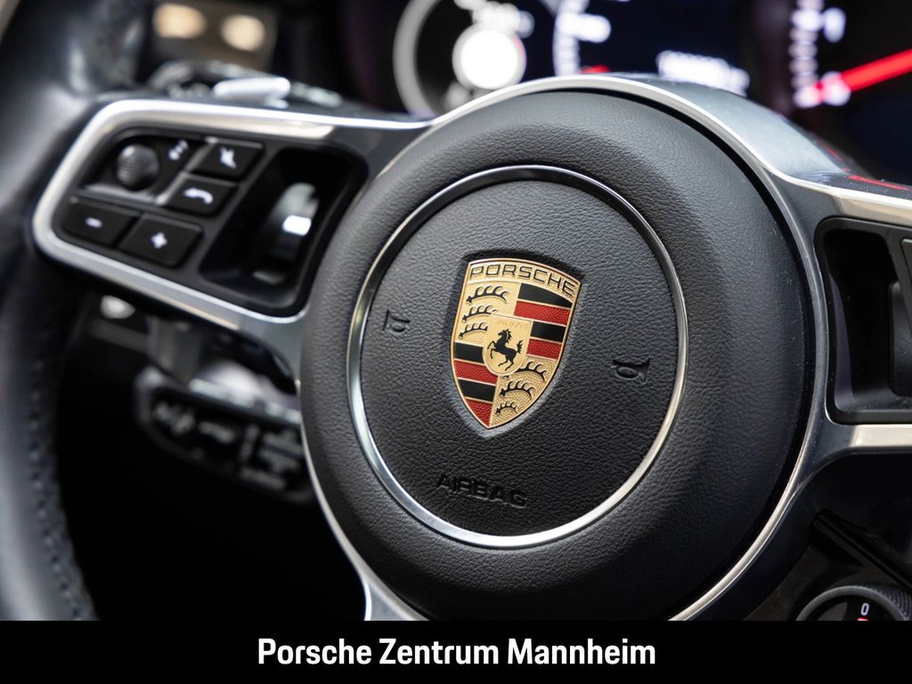 Porsche Cayenne 2022