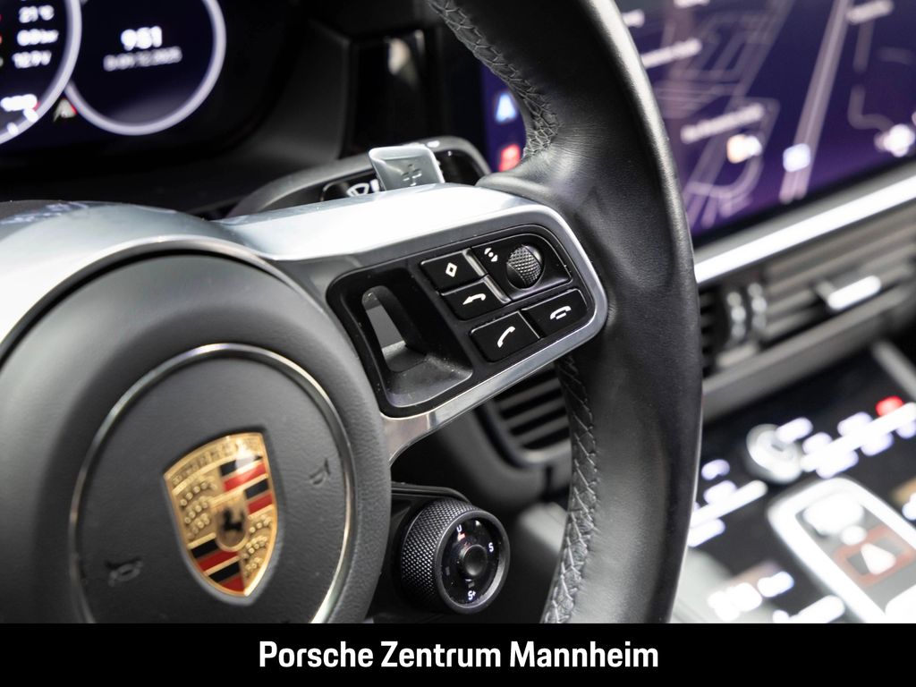 Porsche Cayenne 2022