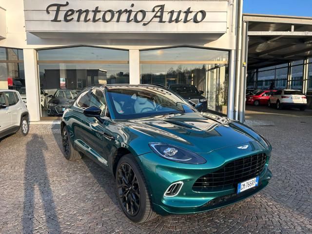 Aston Martin DBX 2022