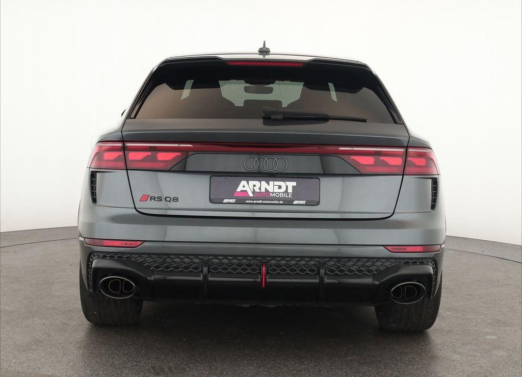 Audi RSQ8 2025