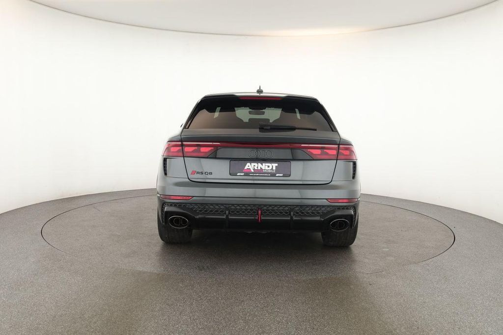 Audi RSQ8 2025