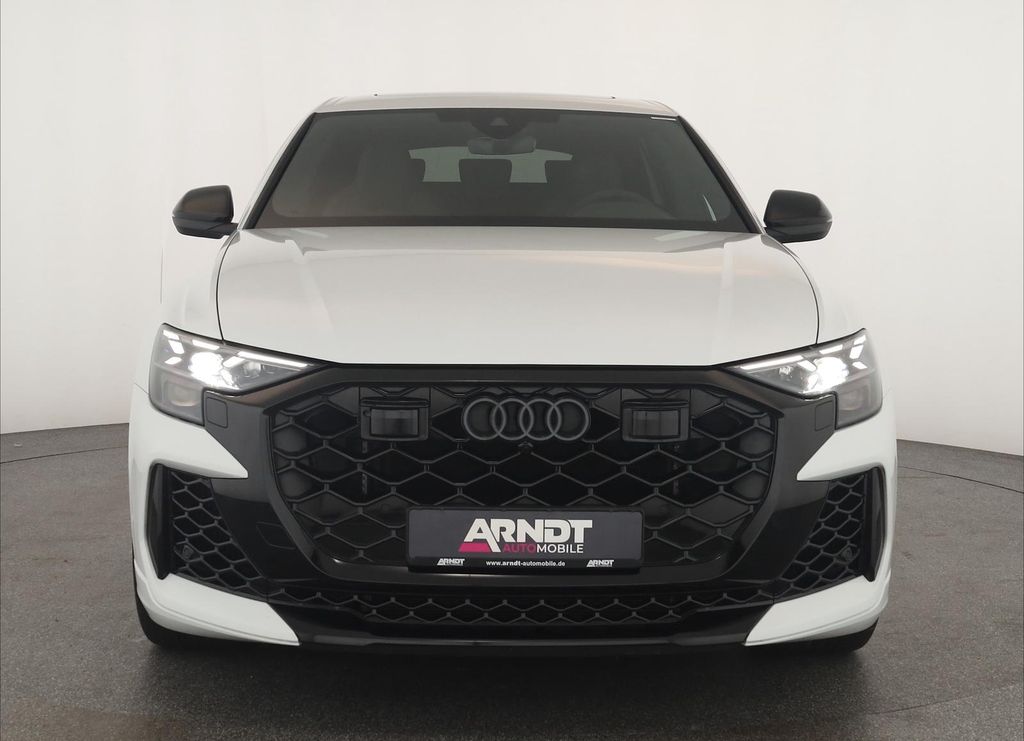 Audi RSQ8 2025