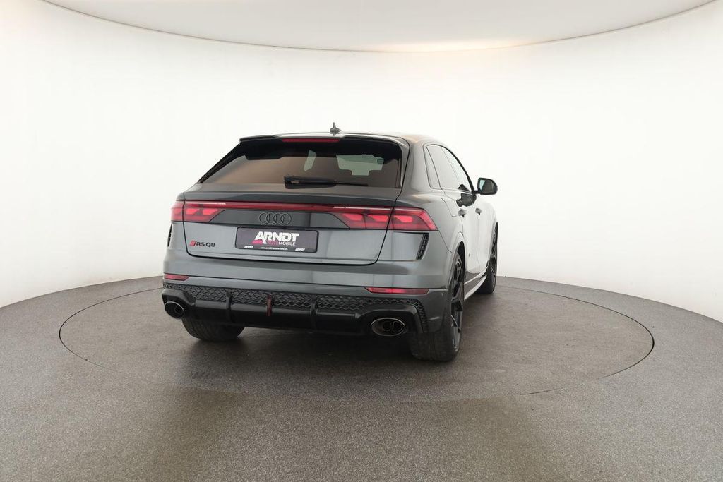 Audi RSQ8 2025