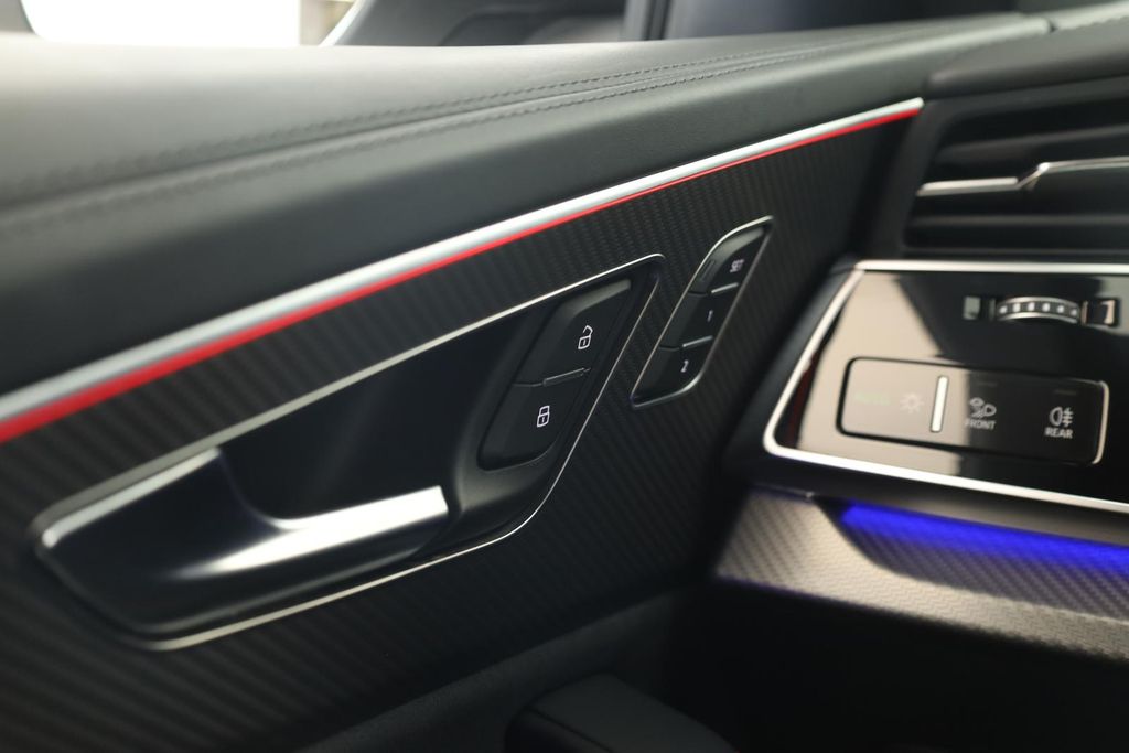 Audi RSQ8 2025