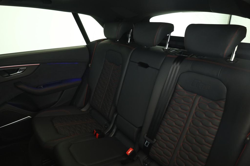 Audi RSQ8 2025