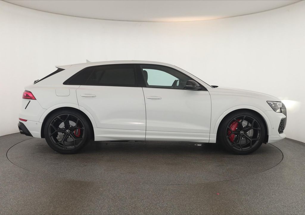 Audi RSQ8 2025