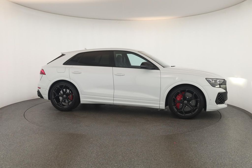 Audi RSQ8 2025