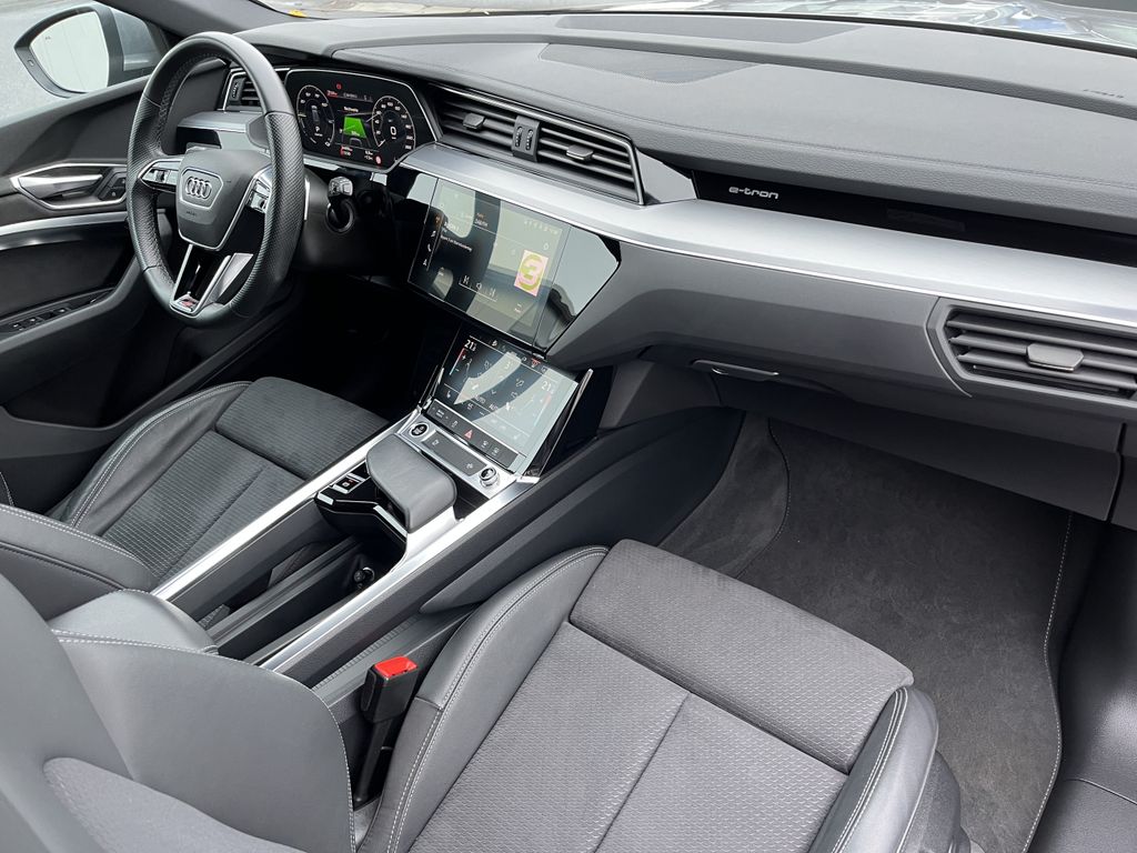 Audi e-tron 2022