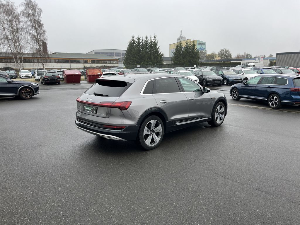 Audi e-tron 2022