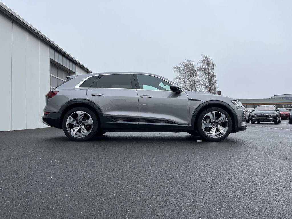 Audi e-tron 2022