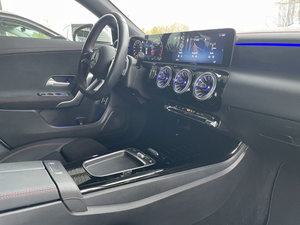 Mercedes-Benz CLA 200 Shooting Brake 2024