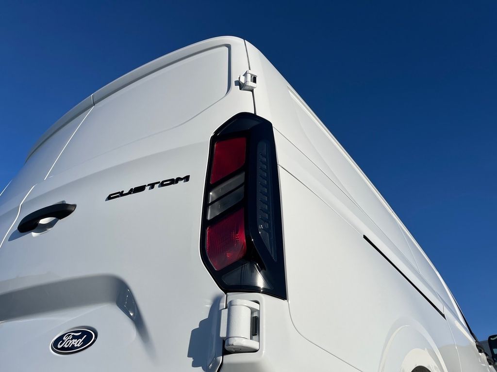 Ford Transit Custom 2025